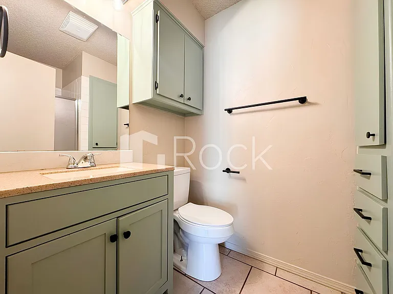 7024 Woodlake Dr — Photo 9