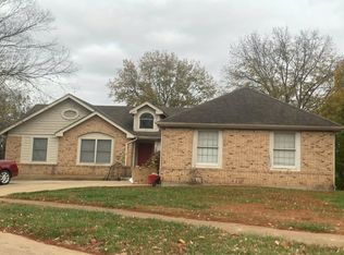 1707 Connemara Dr, Ballwin, MO