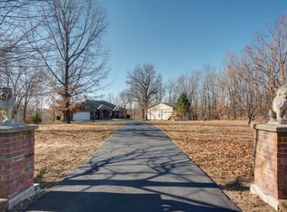 439 Center Rd, Ozark, MO 65721