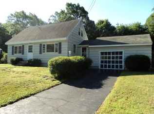 11 Janice Ave, Dracut, MA 01826