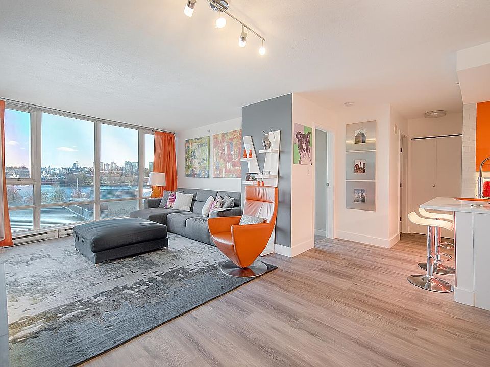 1st image of 1408 Strathmore Mews #508