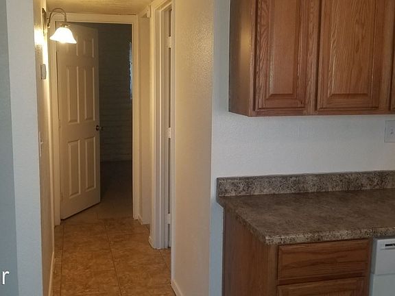 4th image of 2333 W Glenrosa Ave Suite 112
