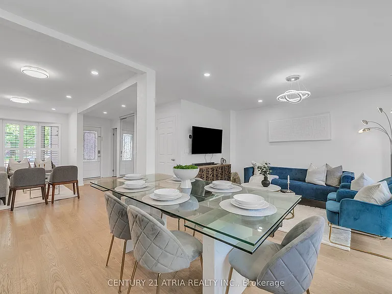 10 Park Lane Cir — Photo 25