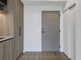 181 Sterling Rd #1020, Toronto, ON M6R 2B2