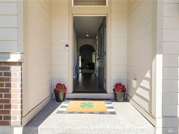 4th image of 14303 Overlook Dr E