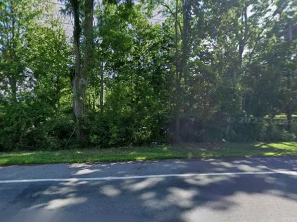 304 Plank Rd, Lockport, NY 14094