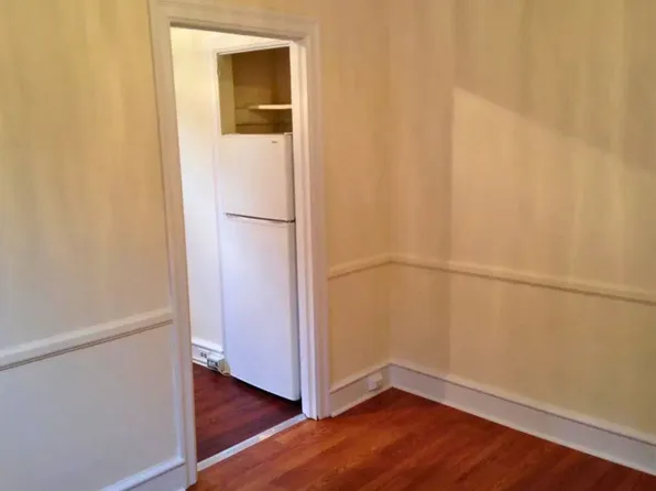 4 Gay St APT B, Phoenixville, PA 19460