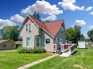 912 Crystal Ave, Crystal Falls, MI 49920