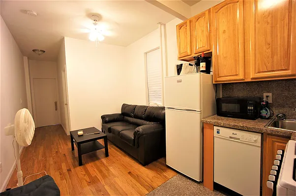 Rented by Compass | media 2