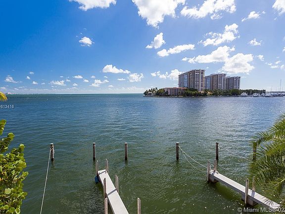 4th image of 1632 S Bayshore Ct Ph 2