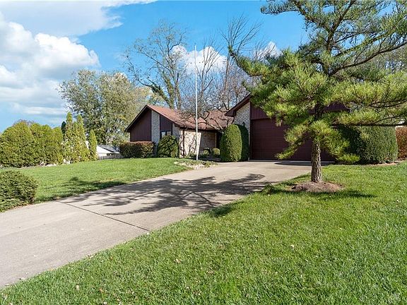 2nd image of 498 Carthage Dr