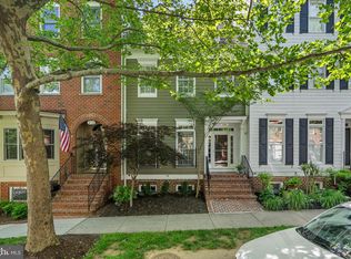 306 Hart Rd, Gaithersburg, MD 20878