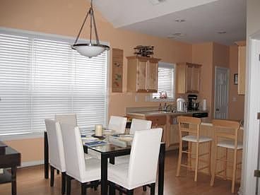 Kitchen & Dining Room Combo