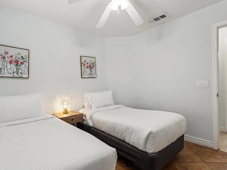 8054 W Palo Verde Dr — Photo 20