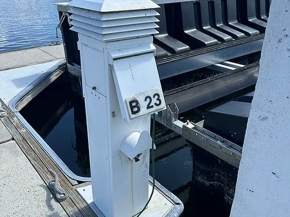 525 Newport Dr #B-23, Naples, FL 34114