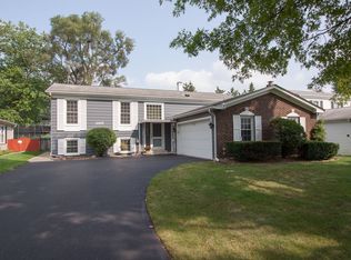 1007 Apple Ln, Lombard, IL 60148
