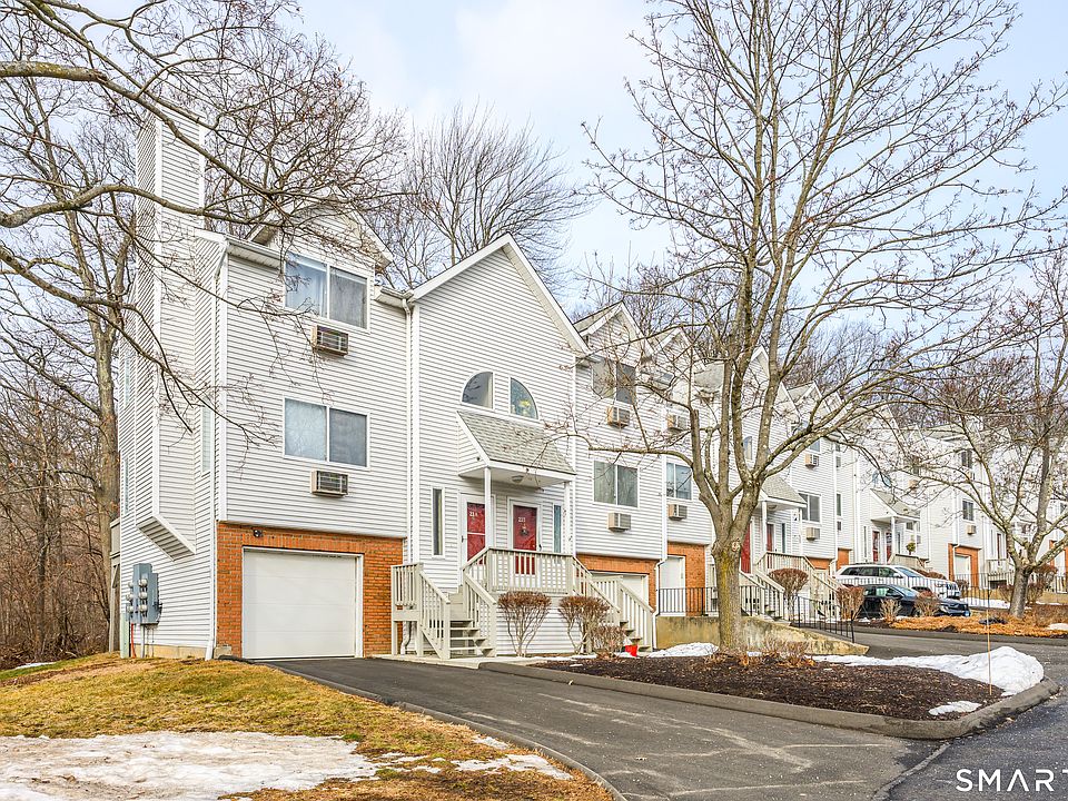 1st image of 925 Oronoke Road #21A