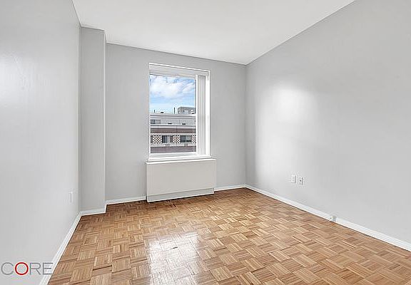 5th image of 68 Bradhurst Ave APT 7L