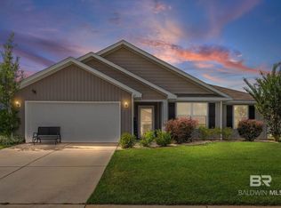 215 Landing Dr, Foley, AL 36535