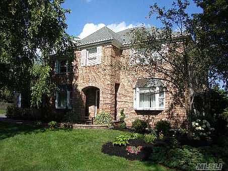 1st image of 15 Sachem Ct