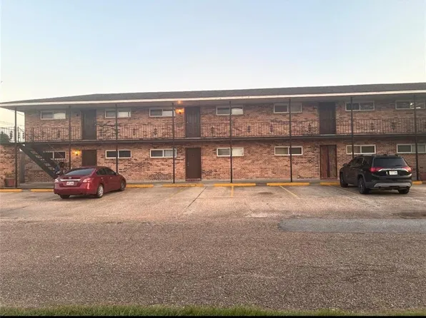 600 Westwood Dr, Marrero, LA 70072