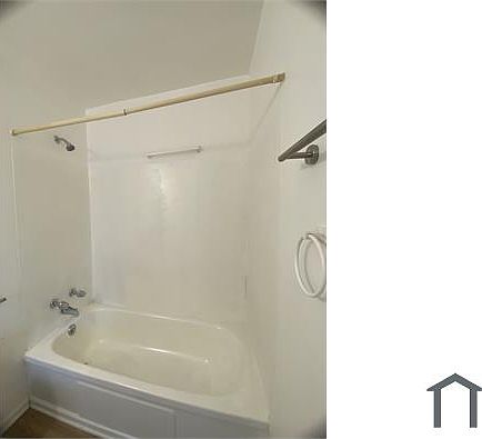 5th image of 320 N 22nd St