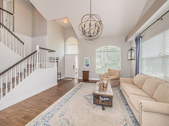 4th image of 15911 King James Ct