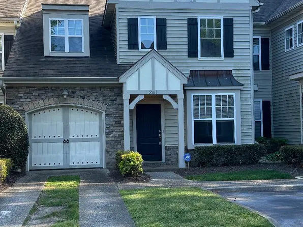5581 Frog Pond Ln, Virginia Beach, VA 23455