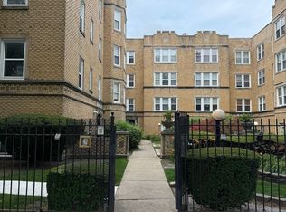 6312 N Richmond St #3A, Chicago, IL 60659
