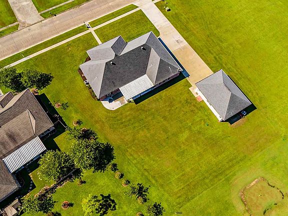 3rd image of 246 Beulah Louise Dr