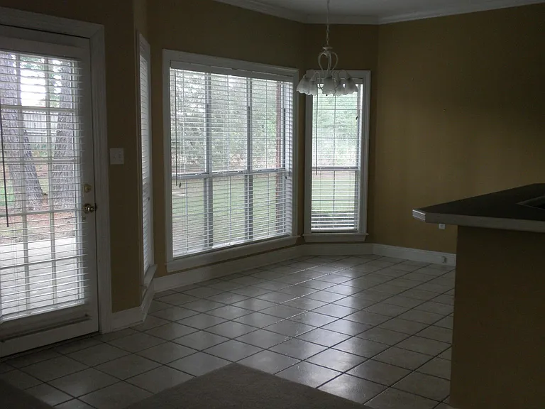 107 W Shore Dr — Photo 5