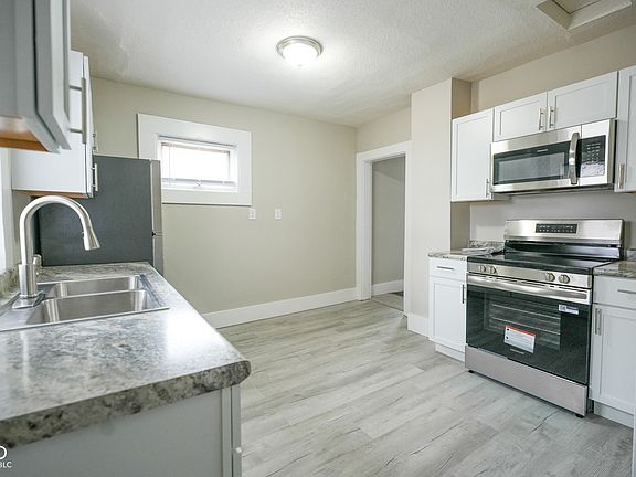 2nd image of 516 W 4th St