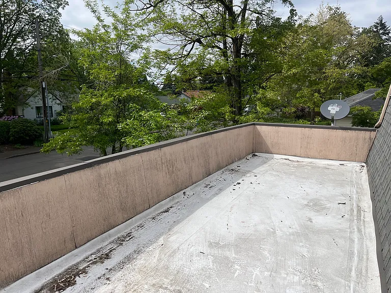 Bendix Ave — Photo 16
