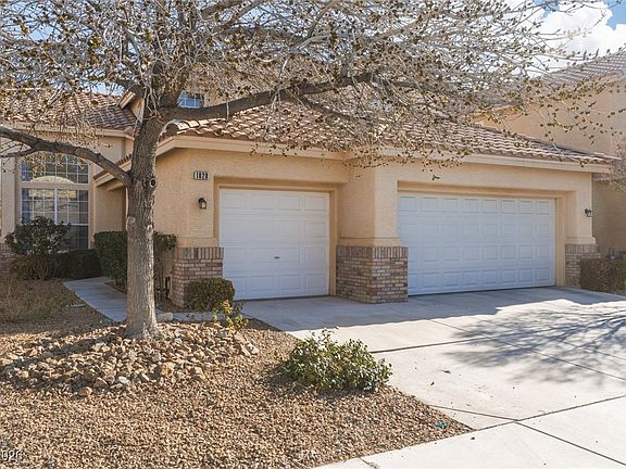 2nd image of 1828 Jack Rabbit Way