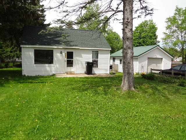 1st image of 161 S Park St