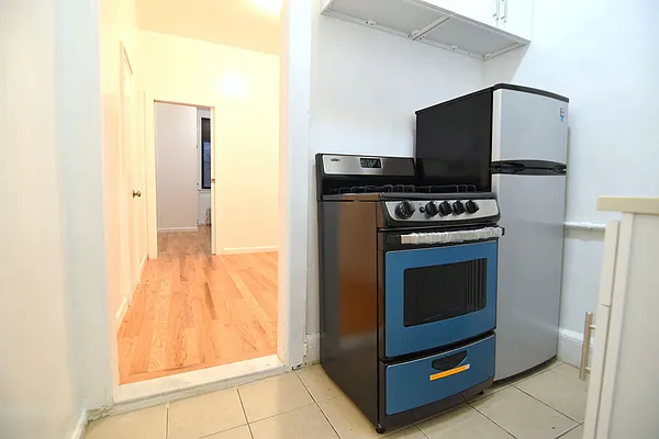 Rented by Manhattan Spaces | media 77