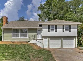 11012 E 92nd St, Kansas City, MO 64138