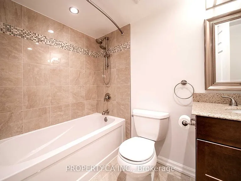 71 Charles St E #402 — Photo 19