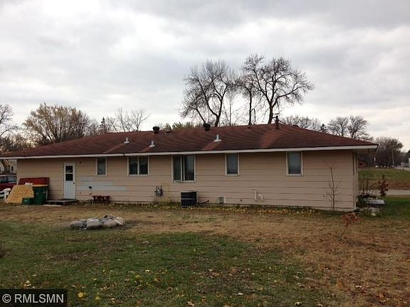 2nd image of 926 N Holcombe Ave