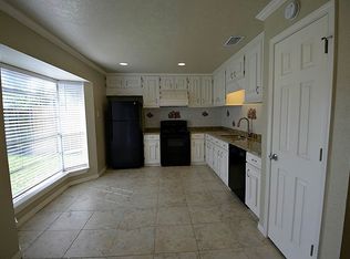 6827 Zapata Dr, Houston, TX 77083