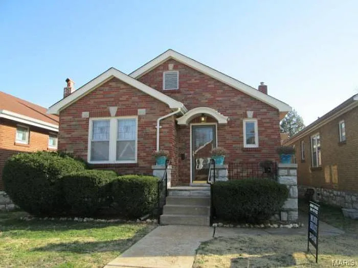 5746 Devonshire Ave photo 1