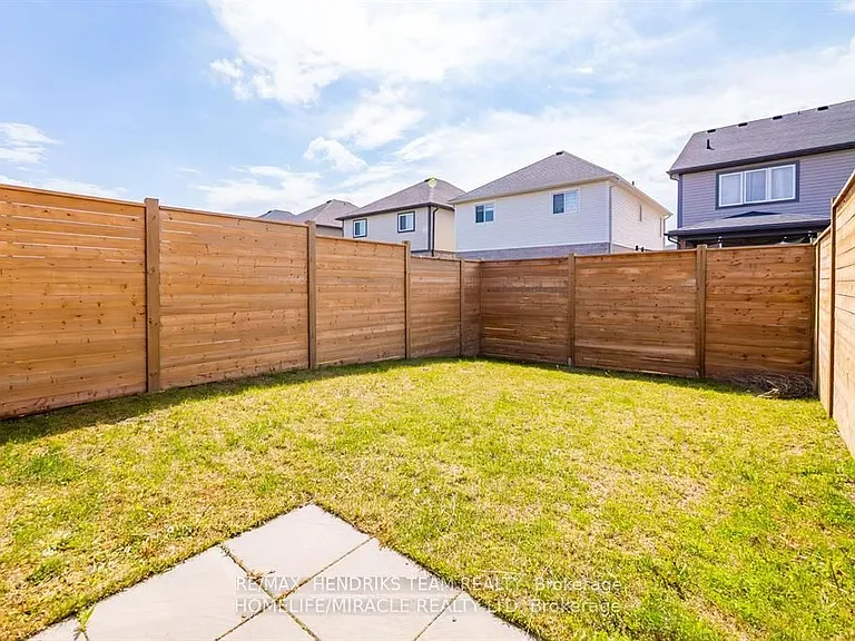 7353 Marvel Dr — Photo 31
