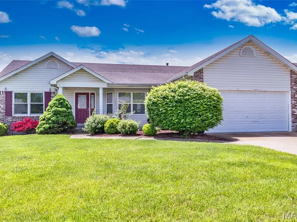 1406 Kearney Dr, Dardenne Prairie, MO 63368