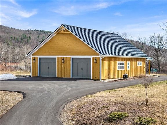 4th image of 1270 River Rd