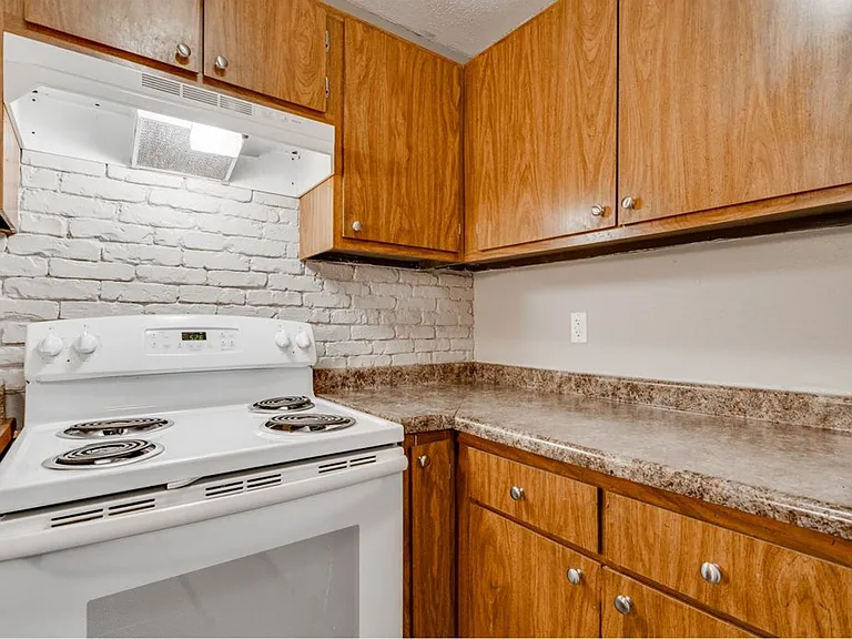 McCarrons Village Apartments — Photo 28