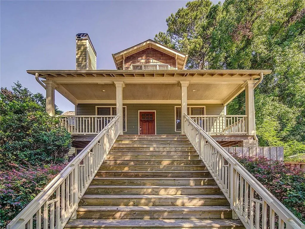 5 bed, 3.0 bath, 3100 sqft, $3,300 — Photo 1