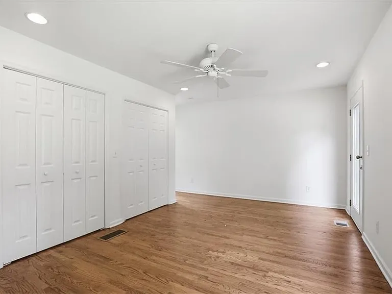 1464 Hawthorne Ave NW — Photo 19