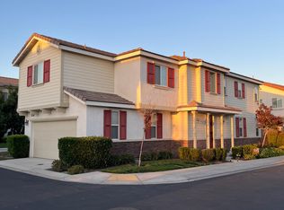 7046 Snowburst Ct, Corona, CA 92880