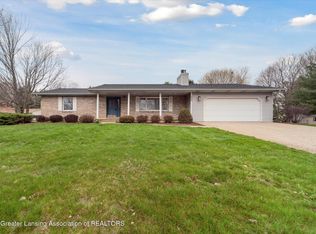333 Tanbark Dr, Dimondale, MI 48821