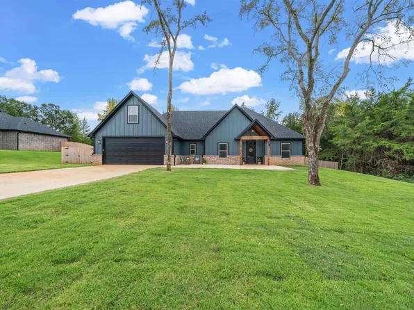 19413 Cedarpark Pl, Lindale, TX 75771